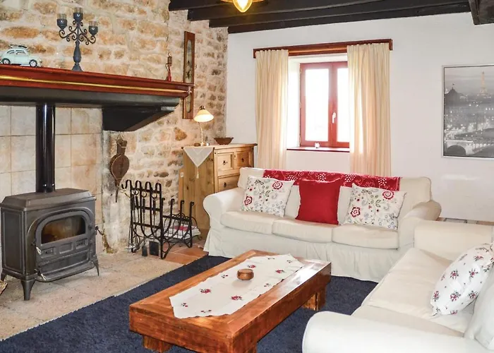 Feriehus Beautiful In With Wifi Montaudin